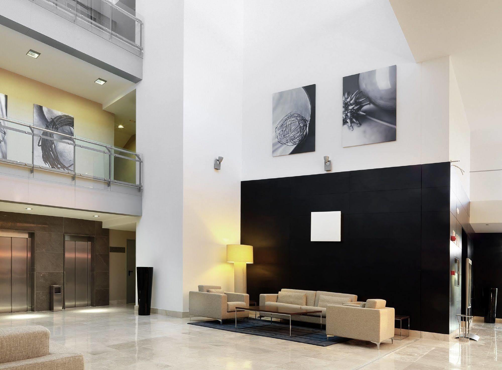 Hotel Nh Campo De Gibraltar 4*